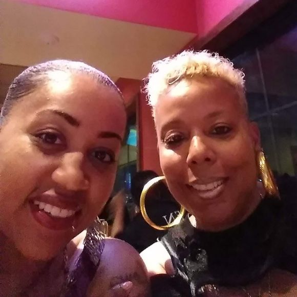 Meet your Posher, Lorna - Picture 1 of 1